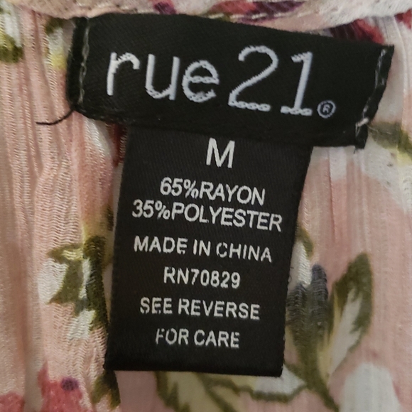 Rue21 blouse - Picture 2 of 5